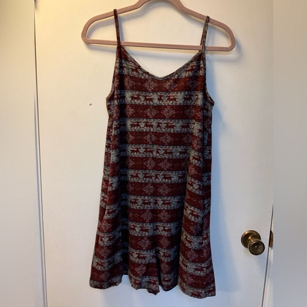 ๐ Simple by Suzanne Betro | Maroon B-Basic V-Neck Romper Size M - Picture 1 of 6
